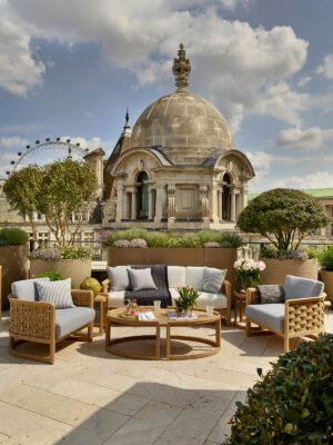 The OWO penthouse designed by Winch Photography by Darren Chung